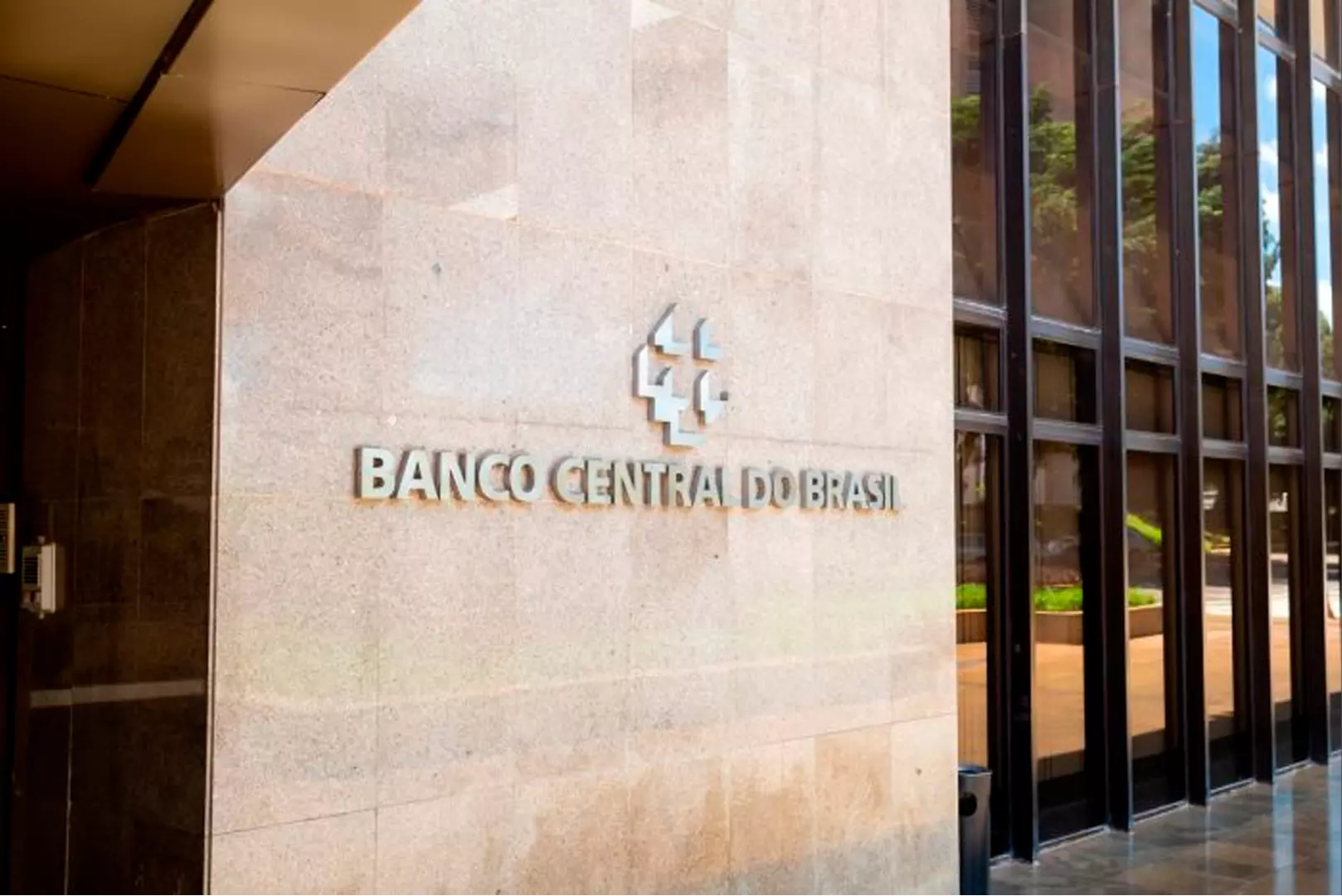 Apoio à Operação da Polícia Federal e do Banco Central do Brasil na liquidação do Banco Master